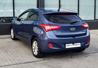 Подержанный автомобиль Hyundai i30 Hatchback 2012 года (3 фото)
