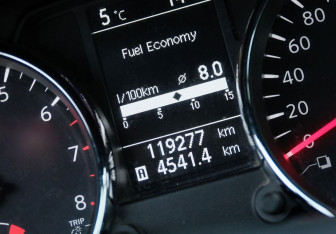 Подержанный автомобиль Nissan Qashqai 2011 года (16 фото)