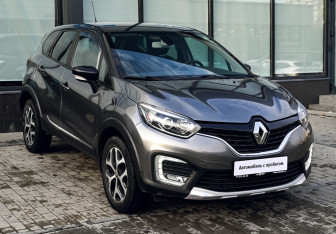 Подержанный автомобиль Renault Kaptur 2017 года (7 фото)