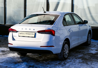 Подержанный автомобиль Skoda Rapid Liftback 2020 года (5 фото)