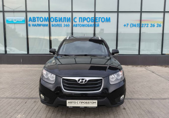Подержанный автомобиль Hyundai Santa Fe 2010 года (8 фото)