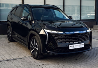 Подержанный автомобиль Geely Atlas 2024 года (7 фото)