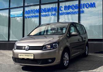 Подержанный автомобиль Volkswagen Touran 2012 года (1 фото)