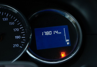 Подержанный автомобиль Renault Duster 2018 года (15 фото)