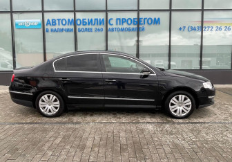 Подержанный автомобиль Volkswagen Passat Sedan 2009 года (6 фото)