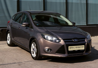 Подержанный автомобиль Ford Focus Hatchback 2013 года (7 фото)