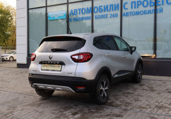 Подержанный автомобиль Renault Kaptur 2020 года (5 фото)