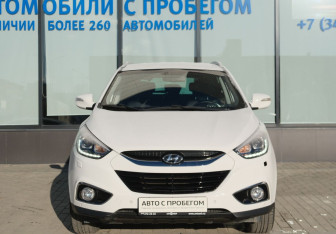 Подержанный автомобиль Hyundai ix35 2014 года (8 фото)