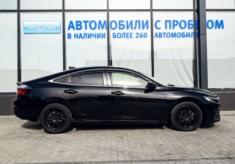 Подержанный автомобиль Honda Insight Sedan 2018 года (6 фото)