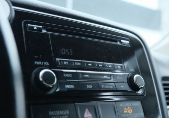 Подержанный автомобиль Mitsubishi Outlander 2013 года (12 фото)