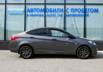 Подержанный автомобиль Hyundai Solaris Sedan 2011 года (6 фото)