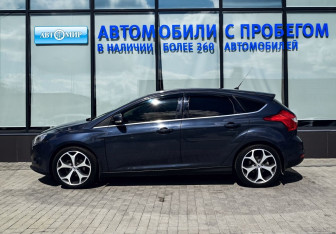 Подержанный автомобиль Ford Focus Hatchback 2013 года (2 фото)