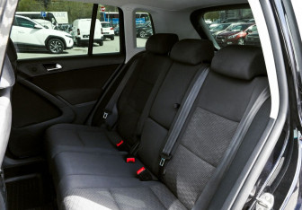 Подержанный автомобиль Volkswagen Tiguan 2013 года (15 фото)
