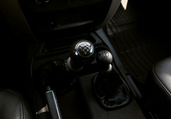 Подержанный автомобиль УАЗ Patriot 2013 года (13 фото)