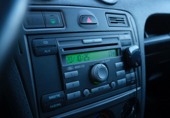 Подержанный автомобиль Ford Fusion 2006 года (12 фото)