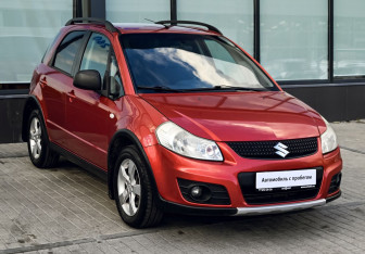 Подержанный автомобиль Suzuki SX4 Hatchback 2011 года (7 фото)