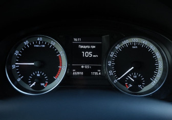 Подержанный автомобиль Skoda Rapid Liftback 2016 года (16 фото)