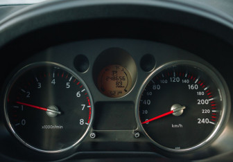 Подержанный автомобиль Nissan X-Trail 2009 года (15 фото)