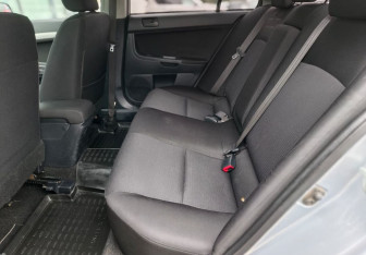 Подержанный автомобиль Mitsubishi Lancer Sedan 2008 года (14 фото)