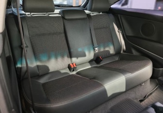 Подержанный автомобиль Opel Astra Hatchback 2008 года (16 фото)