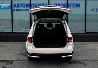Подержанный автомобиль SsangYong Kyron 2014 года (21 фото)