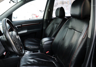 Подержанный автомобиль Hyundai Santa Fe 2006 года (17 фото)