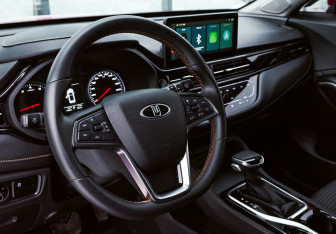 Подержанный автомобиль Москвич 3 2023 года (10 фото)