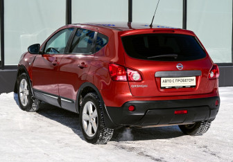 Подержанный автомобиль Nissan Qashqai 2007 года (3 фото)
