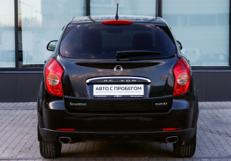 Подержанный автомобиль SsangYong Actyon 2013 года (4 фото)