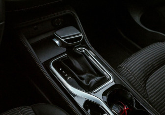 Подержанный автомобиль Москвич 3 2023 года (17 фото)