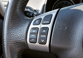 Подержанный автомобиль Suzuki SX4 Sedan 2011 года (13 фото)