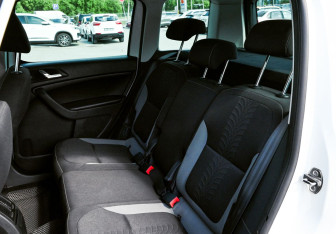 Подержанный автомобиль Skoda Yeti 2017 года (17 фото)