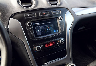Подержанный автомобиль Ford Mondeo Liftback 2011 года (12 фото)