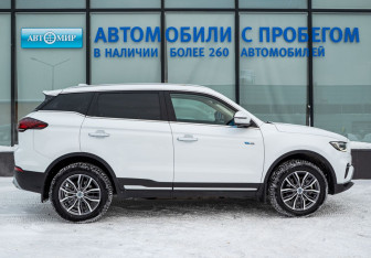 Подержанный автомобиль Geely Atlas Pro 2023 года (6 фото)