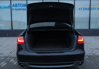 Подержанный автомобиль Audi A6 Sedan 2012 года (21 фото)