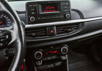 Подержанный автомобиль Kia Picanto 2018 года (15 фото)