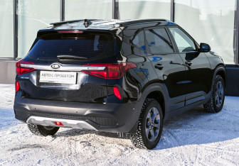 Подержанный автомобиль Kia Seltos 2020 года (5 фото)