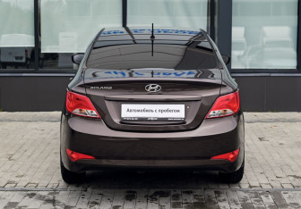 Подержанный автомобиль Hyundai Solaris Sedan 2016 года (4 фото)
