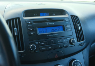 Подержанный автомобиль Hyundai Elantra Sedan 2008 года (12 фото)