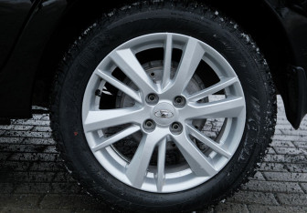 Подержанный автомобиль LADA (ВАЗ) Granta Liftback 2024 года (18 фото)