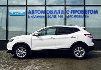 Подержанный автомобиль Nissan Qashqai 2017 года (2 фото)