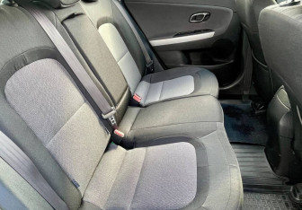 Подержанный автомобиль Kia Ceed Hatchback 2017 года (14 фото)