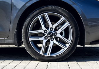 Подержанный автомобиль Kia Cerato Sedan 2020 года (21 фото)