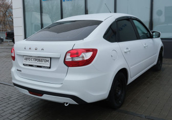 Подержанный автомобиль LADA (ВАЗ) Granta Liftback 2023 года (5 фото)