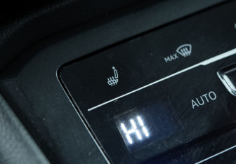 Подержанный автомобиль Volkswagen Tiguan 2021 года (13 фото)