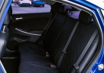 Подержанный автомобиль Hyundai Solaris Sedan 2011 года (17 фото)