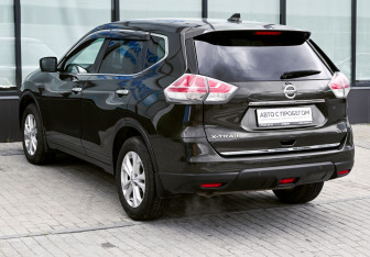 Подержанный автомобиль Nissan X-Trail 2018 года (3 фото)