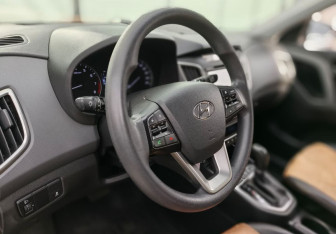 Подержанный автомобиль Hyundai Creta 2016 года (11 фото)