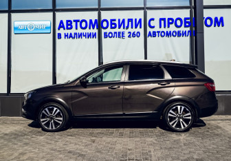 Подержанный автомобиль LADA (ВАЗ) Vesta Wagon 2019 года (2 фото)