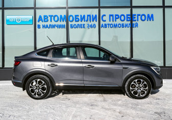 Подержанный автомобиль Renault Arkana 2019 года (6 фото)